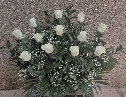 Centro de flores funerario